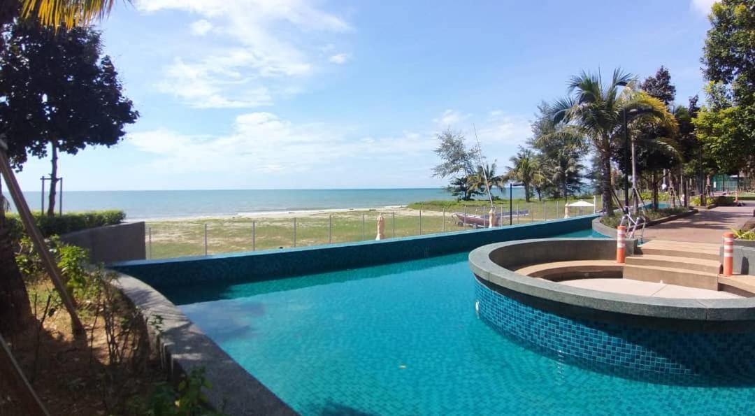 De Lavelle Suites @ Timur Bay Seafront Residence Kuantan Exterior foto