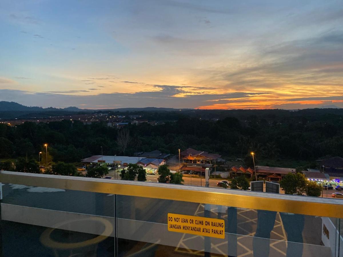 De Lavelle Suites @ Timur Bay Seafront Residence Kuantan Exterior foto